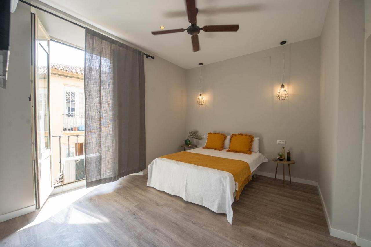 Suites La Merced Малага Экстерьер фото